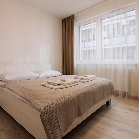 아파트 Skau 1 Old Town Family & Business Free Parking *