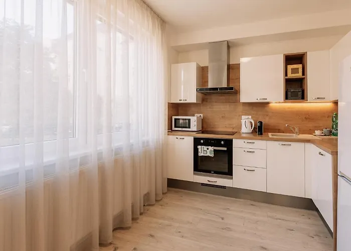 Skau 1 Old Town Family & Business Free Parking * Bratislava